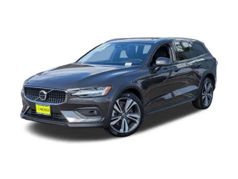 Unknown 2025 Volvo V60 Cross Country B5 Plus for sale in San Diego, CA