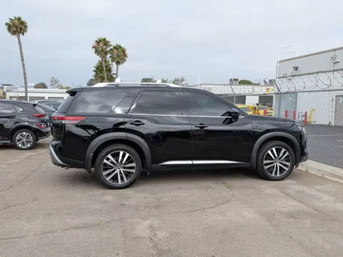 Photos of 2024 Nissan Pathfinder Platinum for sale in San Diego, CA at INFINITI of Kearny Mesa