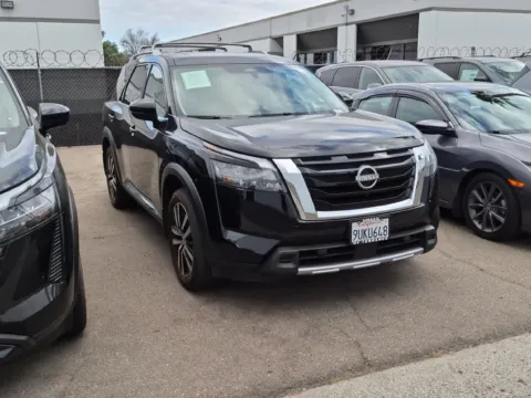 Photos of 2025 Nissan Pathfinder Platinum for sale in San Diego, CA at INFINITI of Kearny Mesa