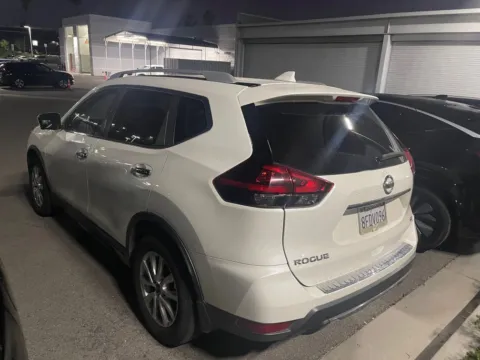 More photos of 2018 Nissan Rogue SV at Mossy Nissan Chula Vista, CA