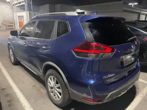 More photos of 2020 Nissan Rogue SV at Mossy Nissan Chula Vista, CA