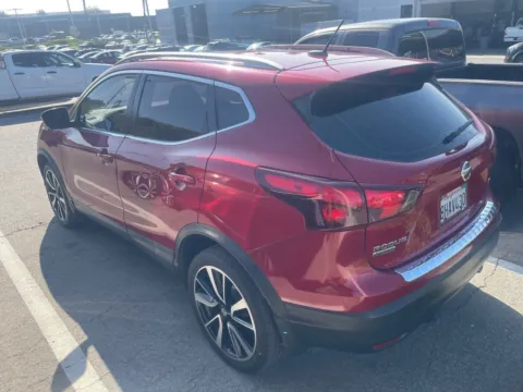 More photos of 2018 Nissan Rogue Sport SL at Mossy Nissan Chula Vista, CA