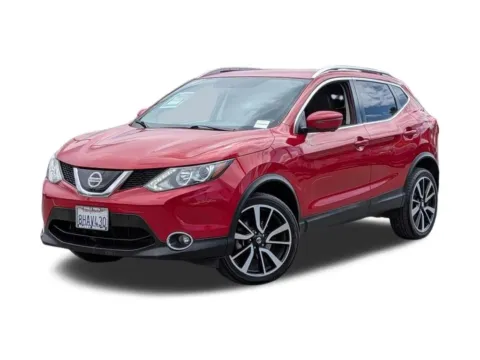 Red 2018 Nissan Rogue Sport SL for sale in Chula Vista, CA