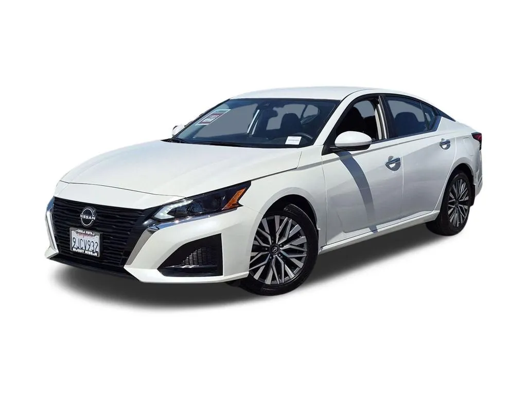 White 2023 Nissan Altima 2.5 SV for sale in Chula Vista, CA