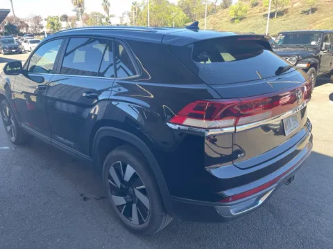 More photos of 2024 Volkswagen Atlas Cross Sport 2.0T SE w/Technology at Mossy Nissan Chula Vista, CA
