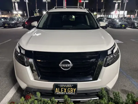 More photos of 2023 Nissan Pathfinder SL at Mossy Nissan Chula Vista, CA