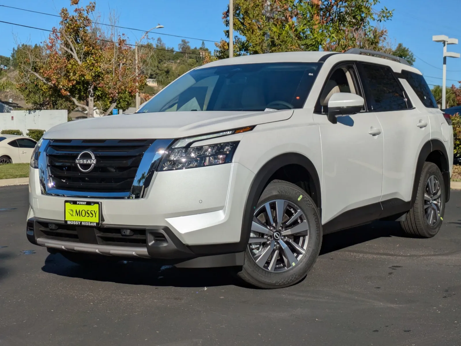 White 2025 Nissan Pathfinder SL for sale in El Cajon, CA