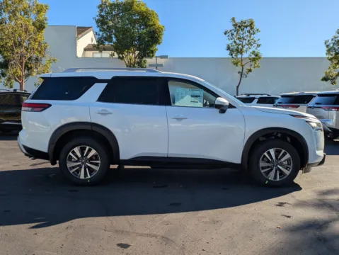 More photos of 2025 Nissan Pathfinder SL at Mossy Nissan Poway, CA