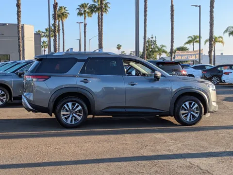 More photos of 2024 Nissan Pathfinder SL at Mossy Nissan El Cajon, CA