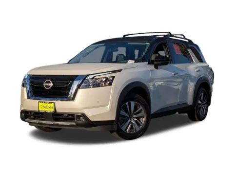 White 2022 Nissan Pathfinder SL for sale in El Cajon, CA