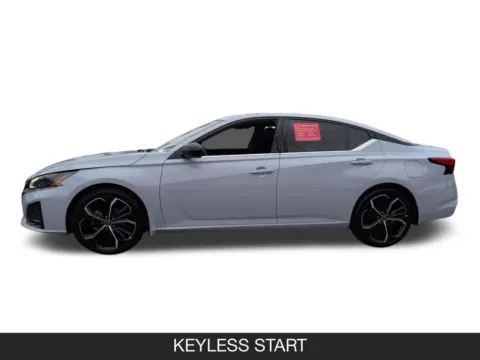 More photos of 2024 Nissan Altima 2.5 SR at Mossy Nissan El Cajon, CA