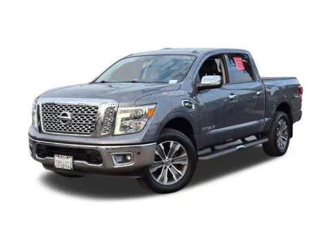 Gray 2017 Nissan Titan SL 4WD for sale in El Cajon, CA