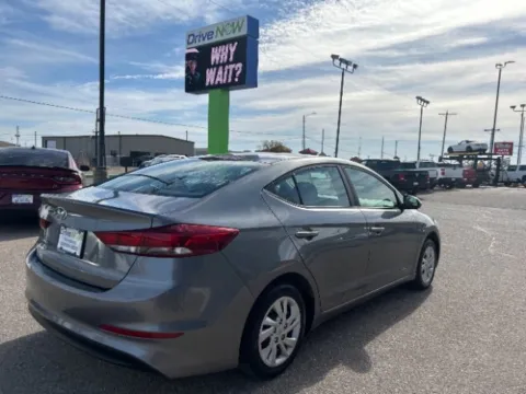 More photos of 2018 Hyundai Elantra SE at Drive Now Wichita, KS
