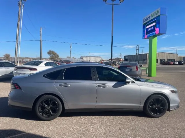 Honda Accord photo 6