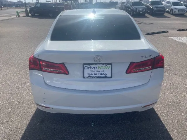 Acura TLX photo 4