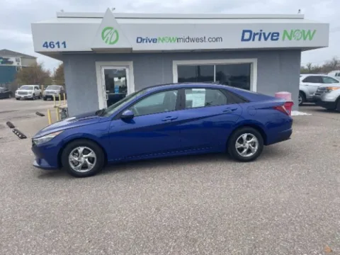 Photos of 2021 Hyundai Elantra SE for sale in Wichita, KS at Drive Now Wichita