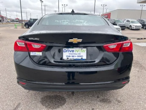 More photos of 2022 Chevrolet Malibu LS at Drive Now Wichita, KS