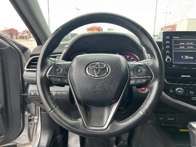 Toyota Camry photo 13