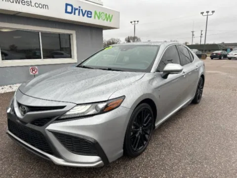 Silver 2022 Toyota Camry XSE for sale in Wichita, KS