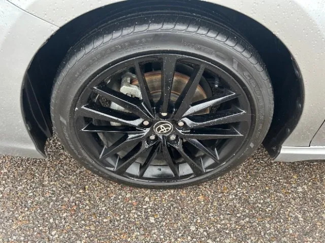 Toyota Camry photo 9