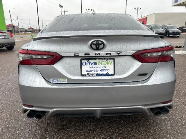 Toyota Camry photo 4