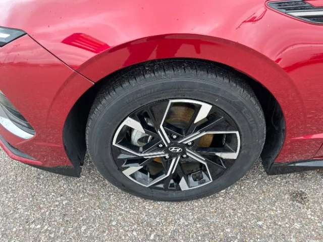 Hyundai Sonata photo 9
