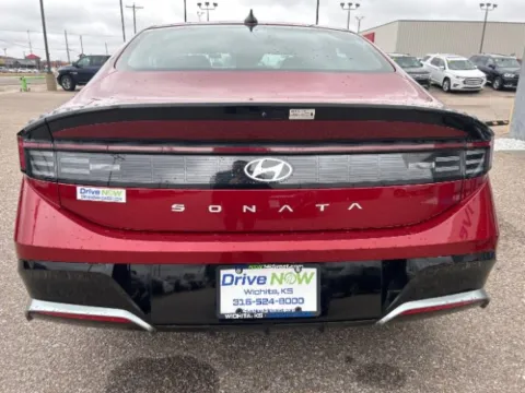 More photos of 2024 Hyundai Sonata SEL at Drive Now Wichita, KS