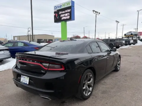 More photos of 2018 Dodge Charger R/T at Drive Now Wichita, KS