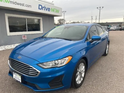 Blue 2020 Ford Fusion SE for sale in Wichita, KS
