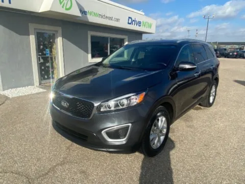 Photos of 2017 Kia Sorento LX for sale in Wichita, KS at Drive Now Wichita