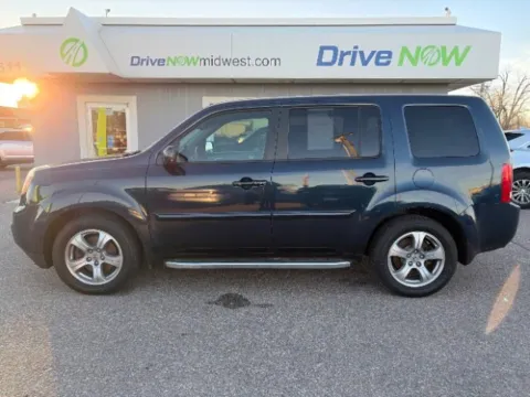 Photos of 2012 Honda Pilot EX-L for sale in Wichita, KS at Drive Now Wichita