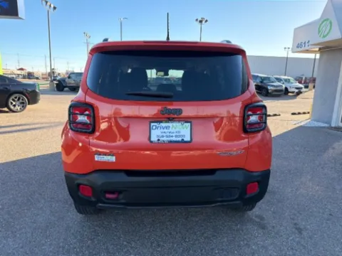 More photos of 2017 Jeep Renegade Trailhawk at Drive Now Wichita, KS