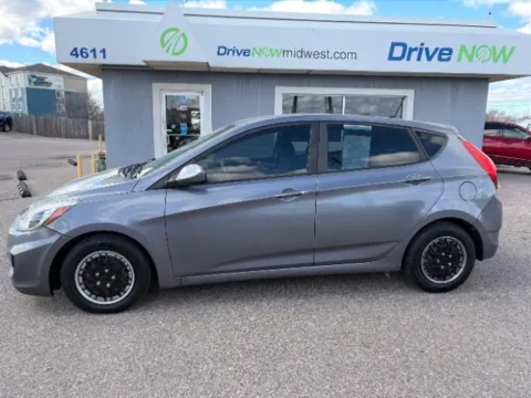 Photos of 2017 Hyundai Accent SE for sale in Wichita, KS at Drive Now Wichita