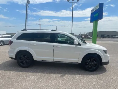More photos of 2018 Dodge Journey Crossroad at Drive Now Wichita, KS