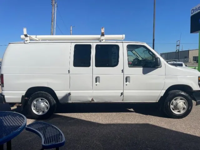 Ford Econoline photo 6