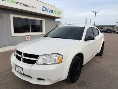 White 2010 Dodge Avenger SXT for sale in Wichita, KS