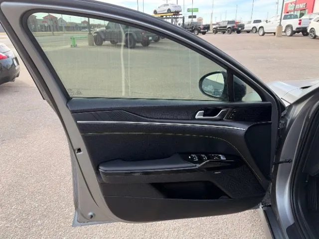 Kia K5 photo 15