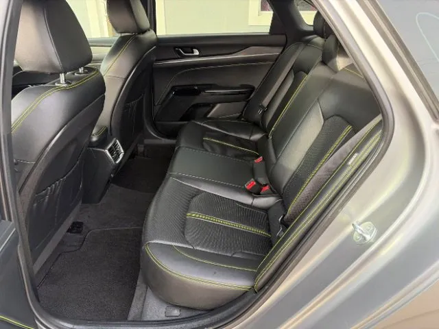 Kia K5 photo 10
