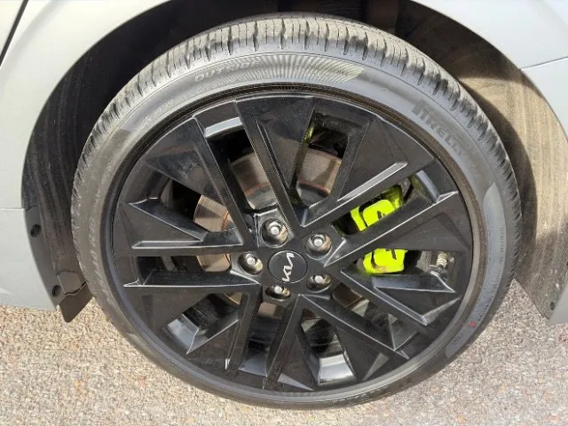 Kia K5 photo 16