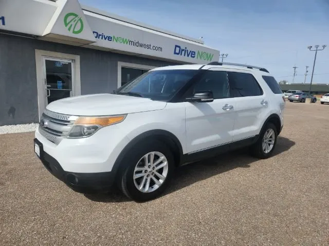 White 2015 Ford Explorer XLT for sale in Wichita, KS