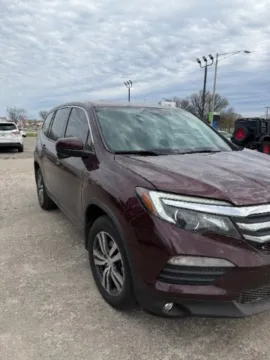 Photos of 2017 Honda Pilot EX-L for sale in Wichita, KS at Drive Now Wichita