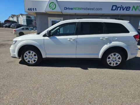 Photos of 2018 Dodge Journey SE for sale in Wichita, KS at Drive Now Wichita