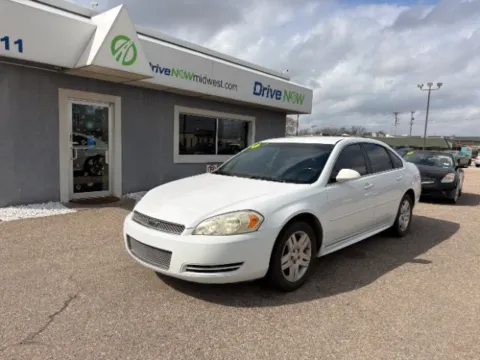 White 2013 Chevrolet Impala LT for sale in Wichita, KS