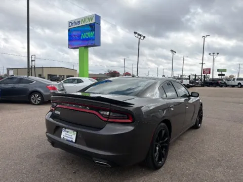 More photos of 2018 Dodge Charger SXT at Drive Now Wichita, KS
