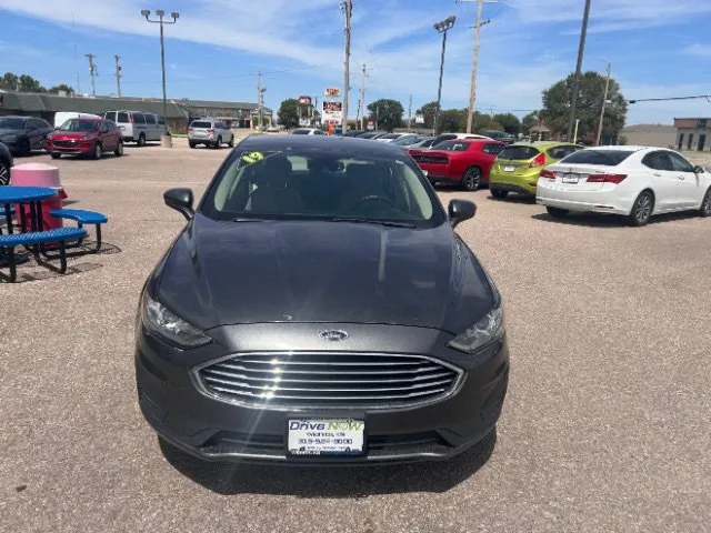 Ford Fusion photo 17