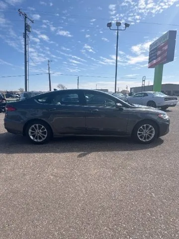 Ford Fusion photo 8