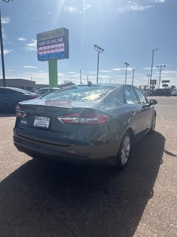 Ford Fusion photo 7