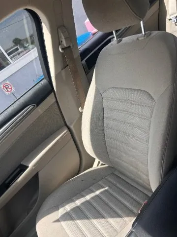 Ford Fusion photo 27