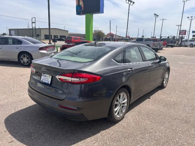 Ford Fusion photo 18