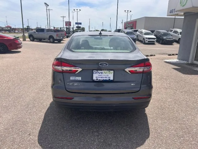 Ford Fusion photo 21